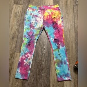 🛍️NEOT. Tie  Dye Stretch & distressed Jeans Size XXL super cute
